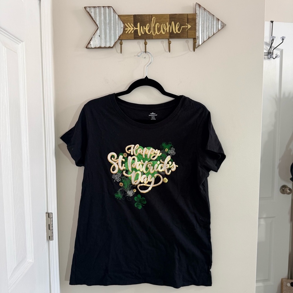 Black St. Patrick's Day T-Shirt Women’s Size XL